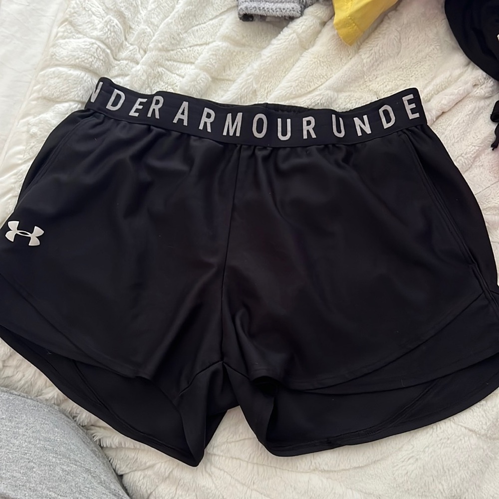 Under Armor Shorts never worn before size medium